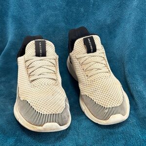 Skechers Men’s Tan and Black slip-on Athletic Shoes size 10.5